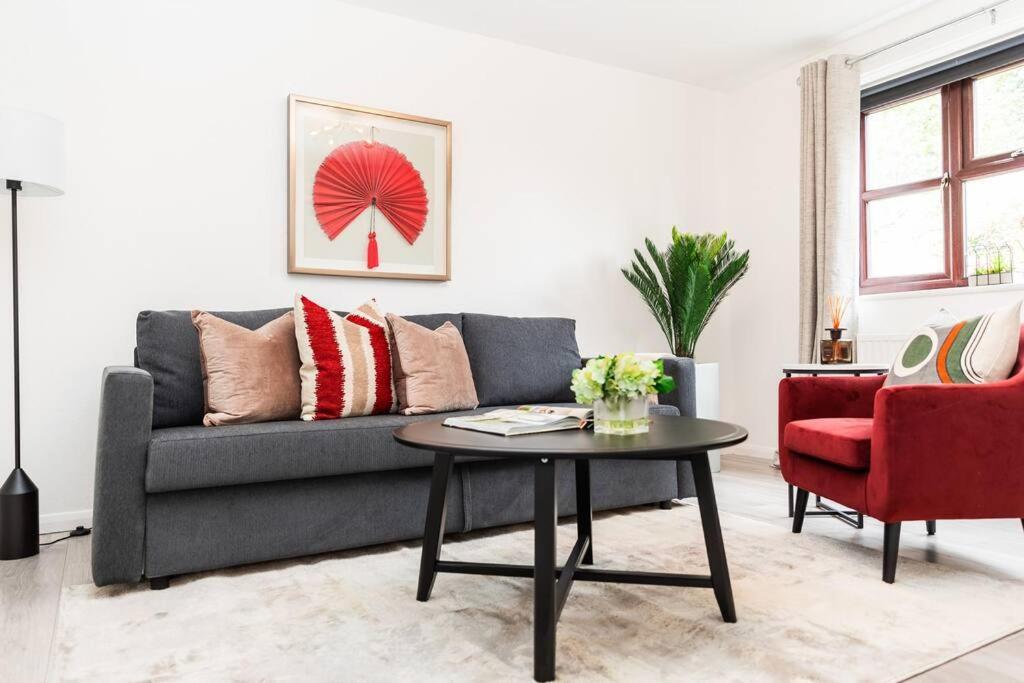 Cosy Decorated Flat In Tonbridge Apartment Exterior photo